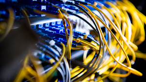 Przyszłość internetu ultraszybka sieć światłowodowa